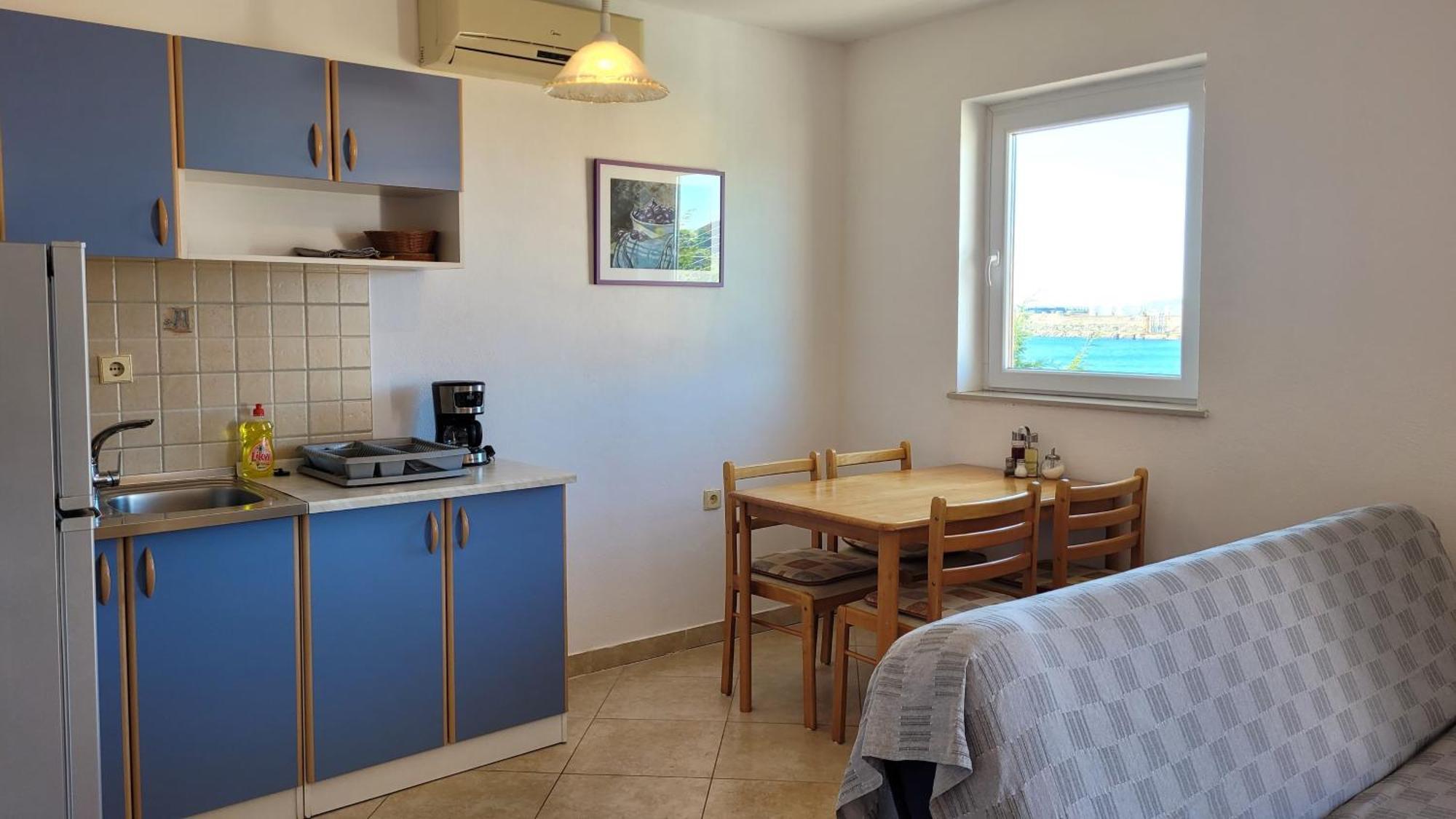 Apartments Adriana Омишаль Экстерьер фото